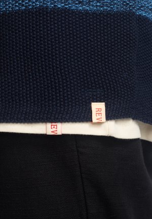 REVOLUTION Trui - burgundy
