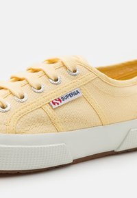 Superga 2750 CLASSIC - Sapatilhas - beige