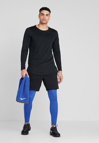 Nike Performance - FUNDAMENTAL - Ručnik - varsity royal/white Minijatura 1