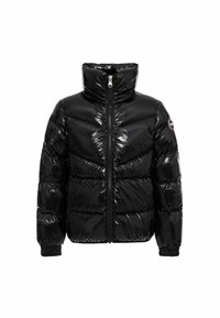 Giacca a vento nera con finitura lucida, colletto alto, chiusura con zip e polsini elasticizzati. Presenta una cucitura a zigzag e dettagli del logo.