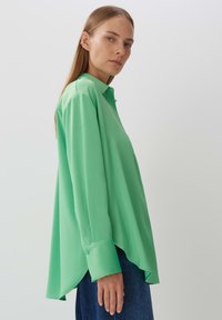 someday. ZANZA - Blouse - granny green