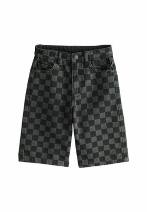 Schwarze Jeansshorts mit kariertem Muster, die über einen Knopfverschluss und frontale Taschen verfügt. Der Stoff wirkt robust mit einer glatten Textur.