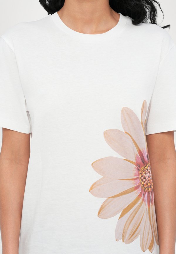 ZINNIA - Print T-shirt4