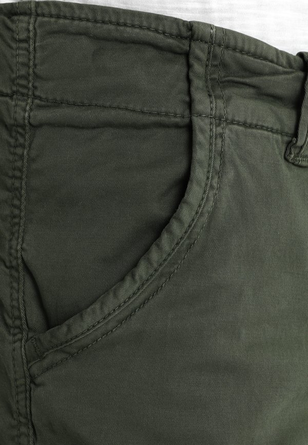 CREW PATCH - Shorts - dark oliv3
