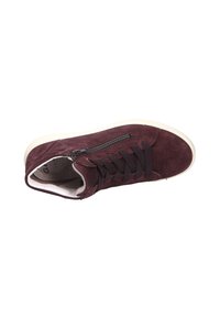Bordeaux suède hoge sneakers met zwarte veters, zijritssluiting en een beige rubberen zool; gestructureerd materiaal en afgeronde te ontworpen.