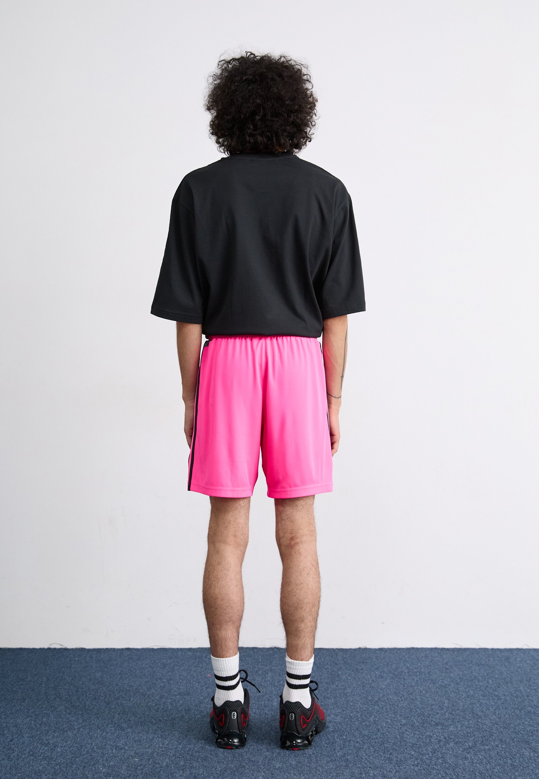 adidas Originals TEAMGEIST ADICOLOR - Shorts - lucid pink/black