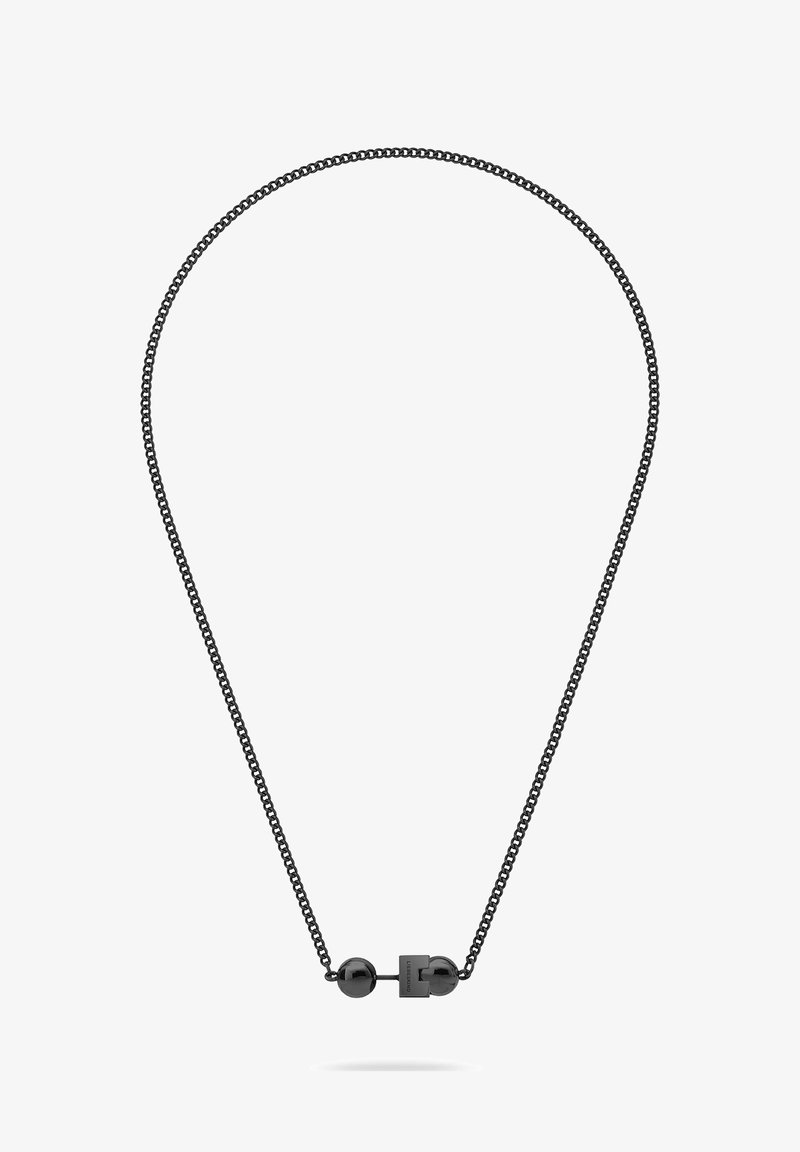 Sorte metal halskæde med en delikat kæde, to runde perler og en firkantet lås i midten. Glat overflade, minimalistisk design.