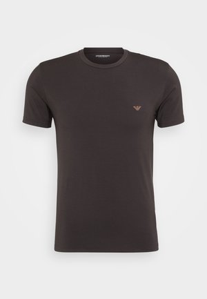 T-shirt en coton noir avec un col rond, des manches courtes et un petit logo marron sur la poitrine gauche. Texture lisse et coupe classique.