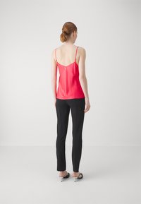 Patrizia Pepe PANTALONI TROUSERS - Housut - nero