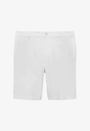 Shorts en coton blanc avec un devant plat, deux poches latérales et une fermeture à un bouton. Texture lisse et design épuré.