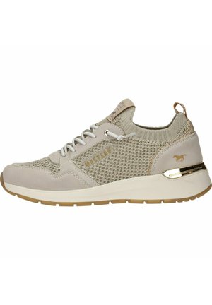 Baskets beige clair avec une tige en maille, des accents en daim, des lacets ronds et un détail de talon en ton doré. Surface texturée avec un design sportif.