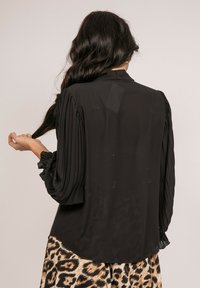 Dona x Lisa FLUIDE FUGGIA - Blouse - noir