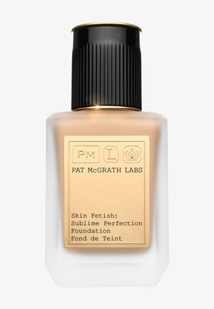 PAT McGRATH LABS SKIN FETISH: SUBLIME PERFECTION FOUNDATION - Foundation - Light Medium 8