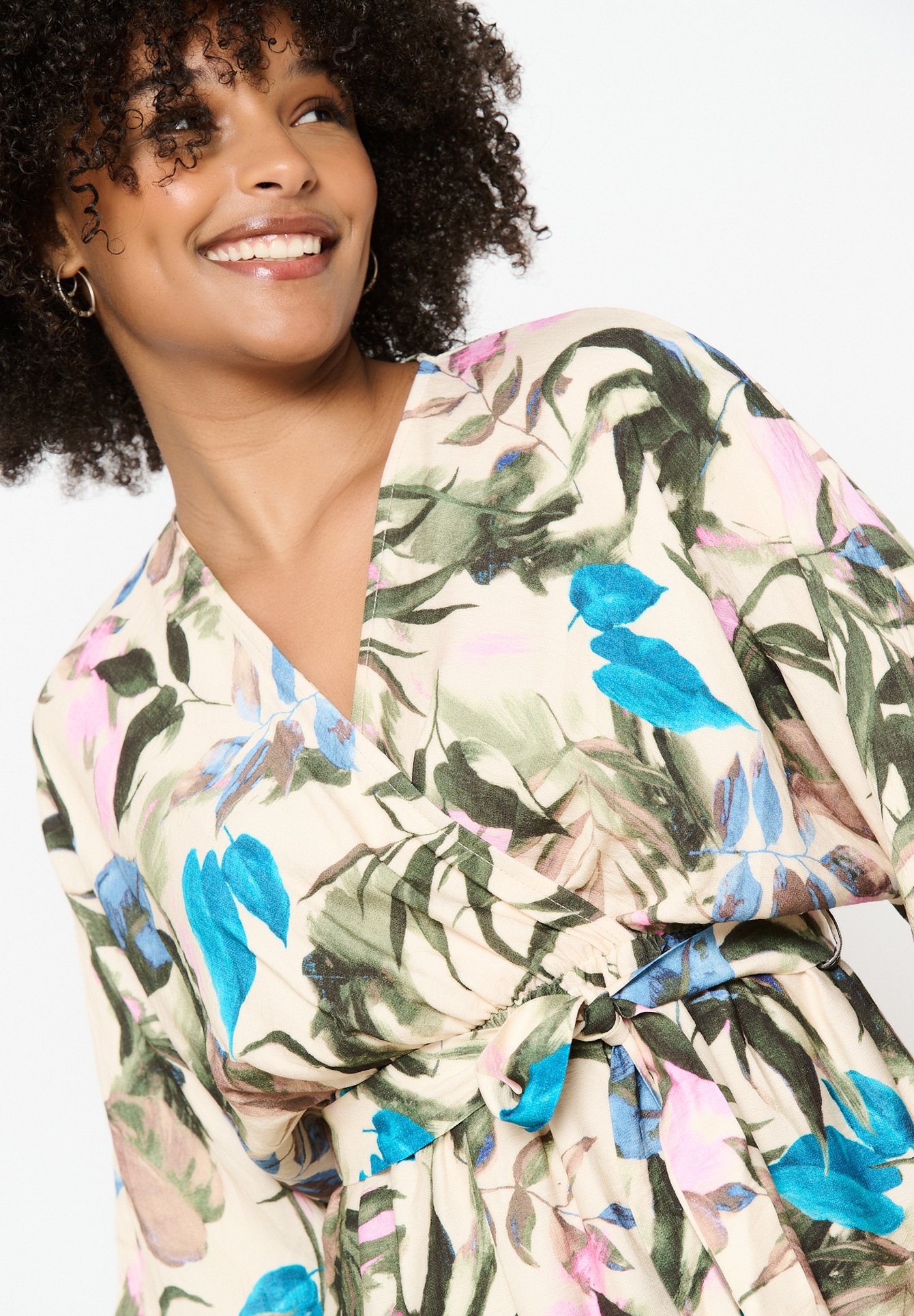 LolaLiza WITH FLORAL PRINT - Robe de jour - vanilla white/beige