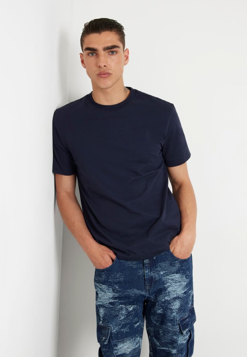 Guess T-shirt Uomo In Pima Cotone – Modello Basic Nero E25GU15 – Manica Corta – Taglia XS