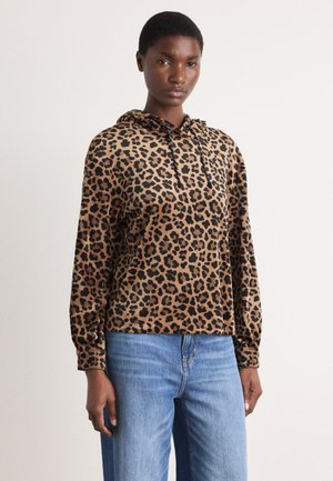 - Bluza