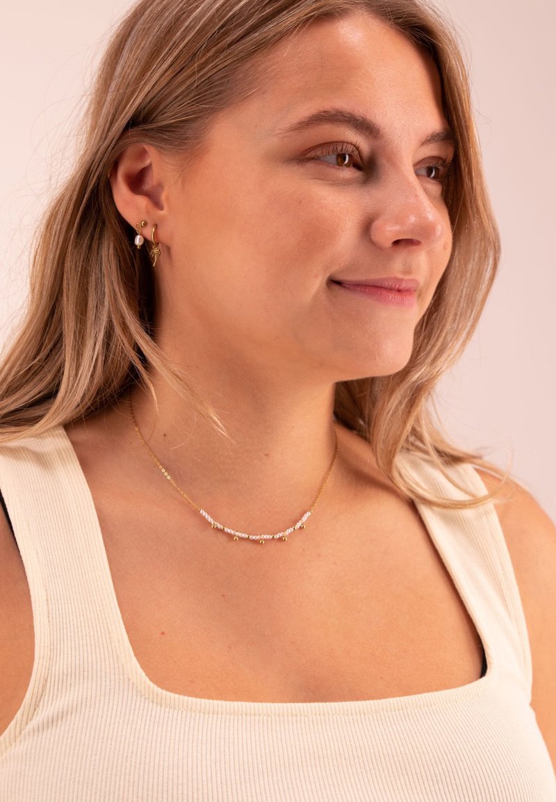 My Jewellery VINTAGE PEARLS & BALLS Ketting gold coloured