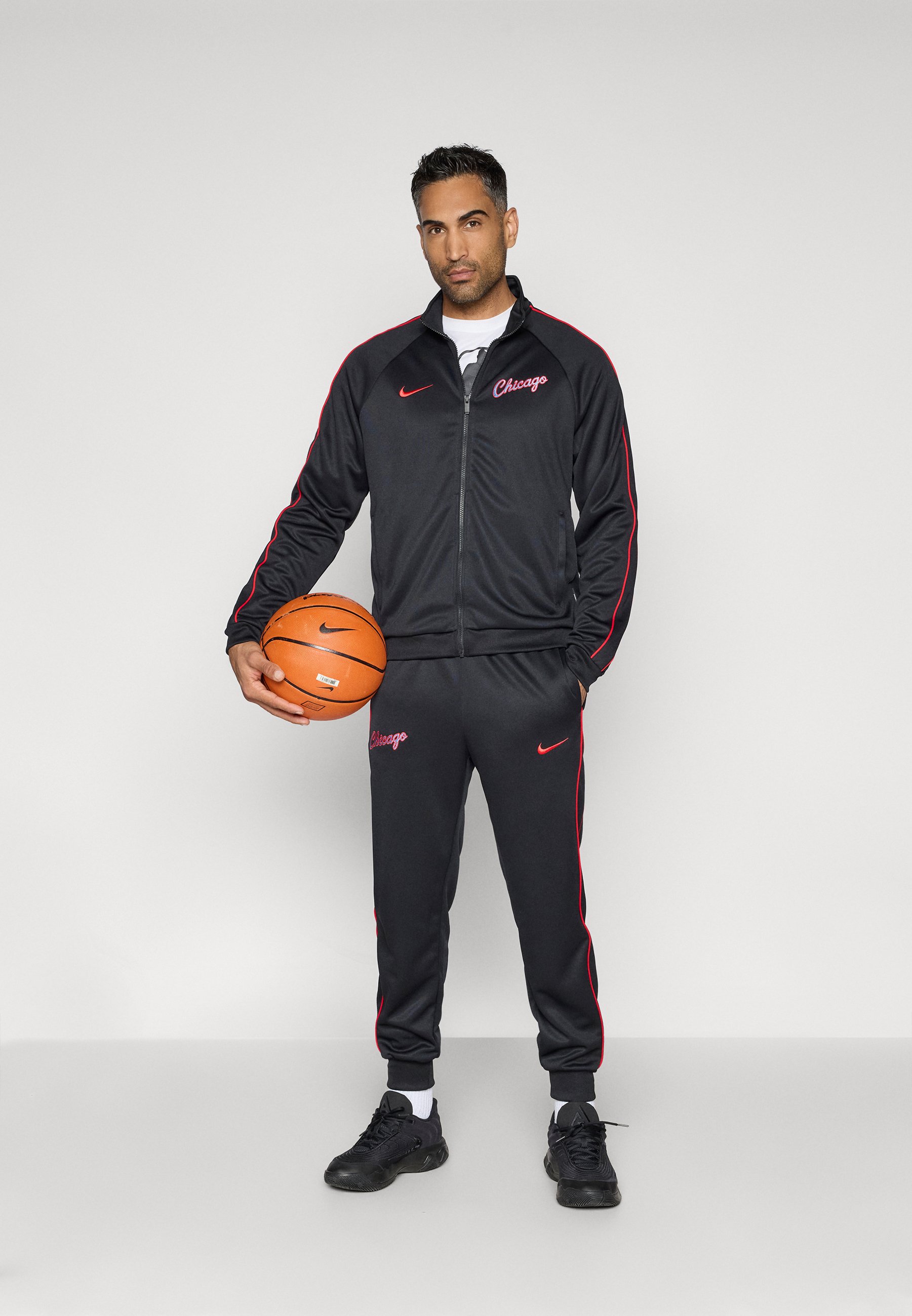 nike bulls tracksuit