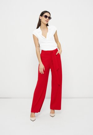 Anna Field Polotričko - egret