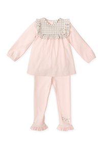 Top de manga larga rosa con un cuello de volantes a cuadros y un acento floral, combinado con leggings rosa a juego con dobladillos con volantes.