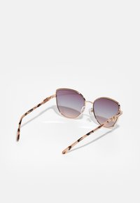 Michael Kors CATALONIA - Päikeseprillid - rose gold-colouredshiny/navy to pink triple gradient