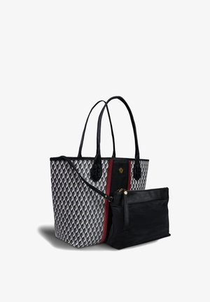 Torba typu tote z geometrycznym wzorem w odcieniach szarości i czerni z czerwonymi i czarnymi akcentami, skórzanymi rączkami oraz odpinanym czarnym woreczkiem na zamek.