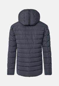 Mörkblå pufferjacka med huva, utrustad med en quiltad design, horisontellt sydda linjer och en diskret svart vertikal rand på huvan.