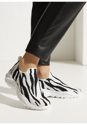 French Connection, Slipper - schwarz   weiß