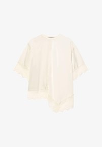 Unselected, champagne white