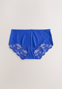 Blåt dameundertøj med blonder ved benåbningerne og en lille sløjfe i taljen på en lys baggrund.