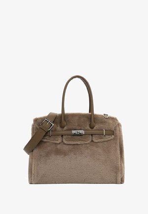 Handtasche aus Kunstfell in Hellbraun mit zwei stabilen Obergriffen und einem abnehmbaren Trageriemen. Ausgestattet mit einem silberfarbenen Verschluss und strukturierter Oberfläche.