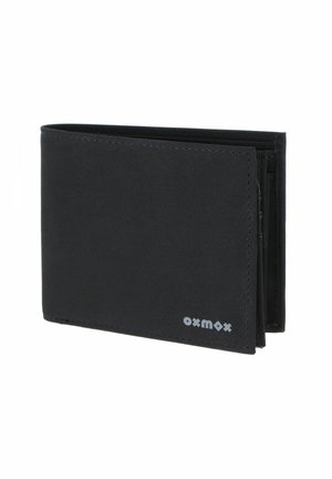 Portefeuille noir bifold au design minimaliste, légèrement ouvert, montrant les coutures et le petit logo « oxmox » en bas à droite.