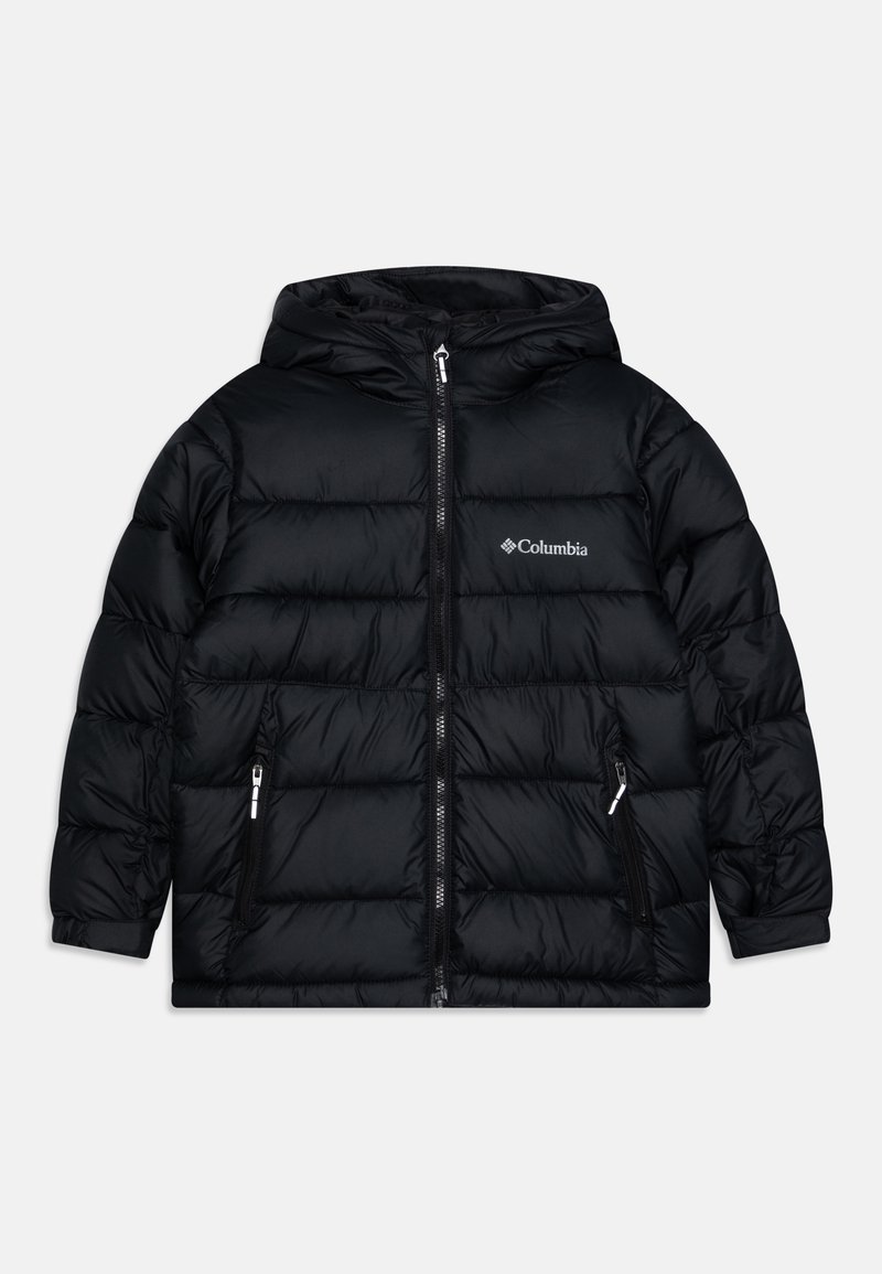 Melnā pūkainā jaka ar kapuci, ar horizontāliem quiltētiem posmiem, priekšējo rāvējslēdzēju un diviem sānu kabatām ar rāvējslēdzējiem. Columbia logo uz krūtīm.