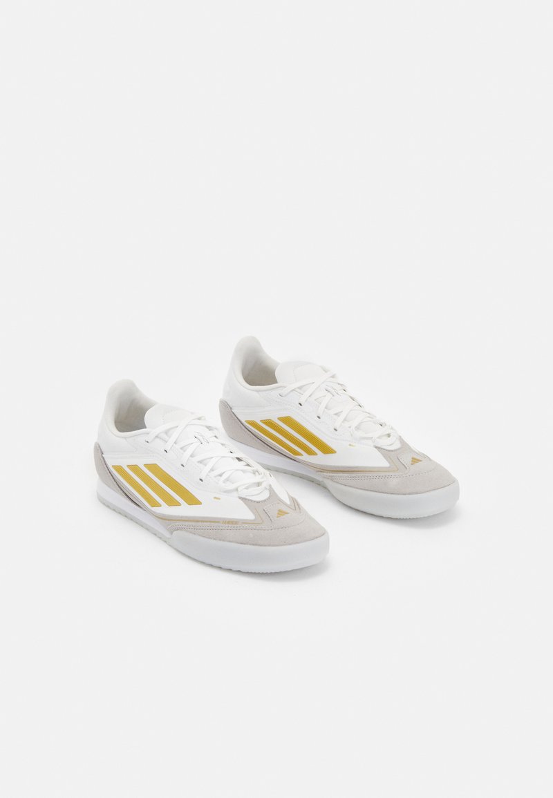 adidas Performance F50 FREESTYLE 24 MESSI - Botines de fútbol sala - white/beige