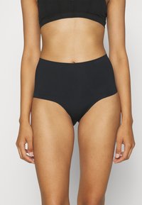 Chantelle - SMOOTH COMFORT HIGH WAIST BRIEF - Perilo za oblikovanje postave - black Miniaturna slika 1