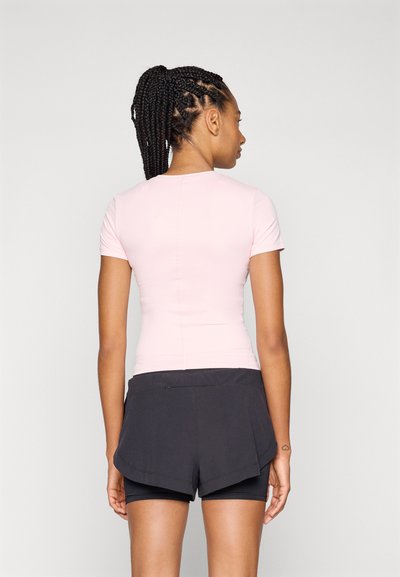 P.E Nation FOUNDATION TEE - Jednoduché tričko - chalk pink