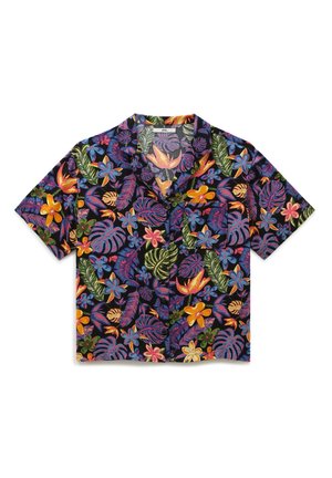 Chemise à manches courtes boutonnée avec motif coloré de feuilles et de fleurs tropicales sur fond noir.