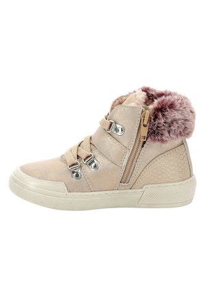 Beige højt sneakers med tekstureret side, lynlås, snørebånd foran og blød lyserød faux pelskrave.