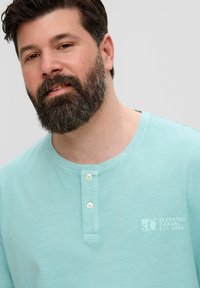 s.Oliver - T-shirt z nadrukiem