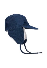 Cappello aviatore in denim con un morbido rivestimento in pelliccia sintetica bianca, paraorecchie e un visiera curva. Caratterizzato da un colore blu scuro e stringhe per il mento regolabili.