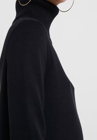 BOSS Stickad klänning - black