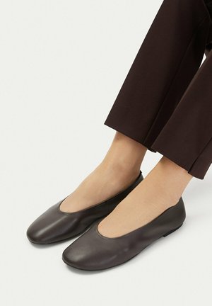 Gino Rossi, GINO ROSSI WOMEN'S BALLET PUMPS BROWN - Bailarinas - brown