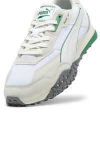 Puma Tenisky - white