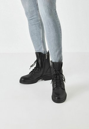 Tamaris MIT TOUCH-IT REMOVABLE  - Enkellaarsjes met plateauzool - black glam