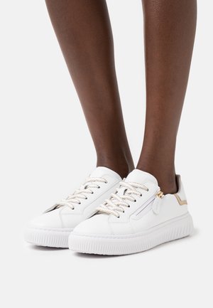 Gabor Comfort, Baskets basses - white