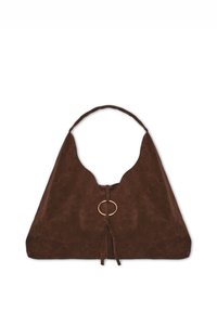 Borsa a tracolla in camoscio marrone con forma triangolare, dettaglio circolare dorato al centro e chiusura con nodo. Texture liscia.