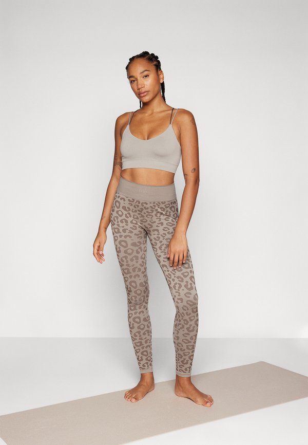 UDUPI - Light support sports bra - cacao2