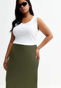 New Look Curves CURVES MIDI A-line skirt khaki Zalando