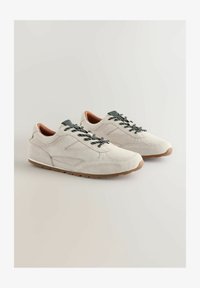 Unselected, neutral
