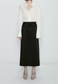 Massimo Dutti Gonna a campana - black